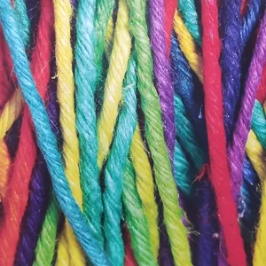 کاغذ کادو مدل گلاسه طرح کاموا رنگی مجموعه 5 عددی