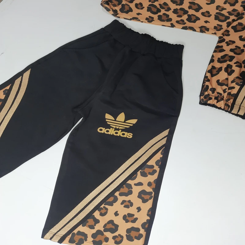 عکس شماره 4 : ست سویشرت و شلوار راحتی دخترانه مدل ترکیبی پلنگی