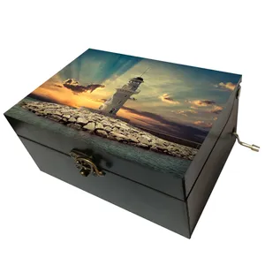 جعبه موزیکال مدل هندلی طرح جزیره فانوس دریایی و دریا کد T1014