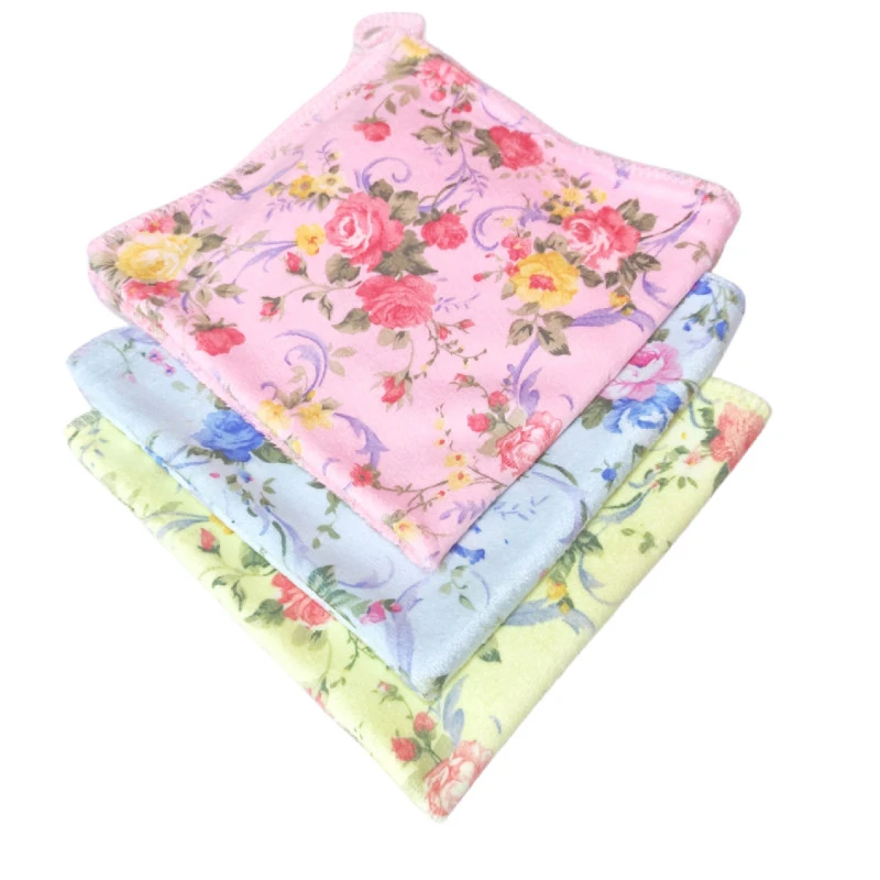 دستمال نظافت مدل گل دار بسته 3 عددی