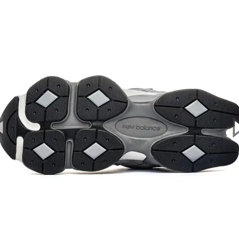 کفش پیاده روی مدل 9060