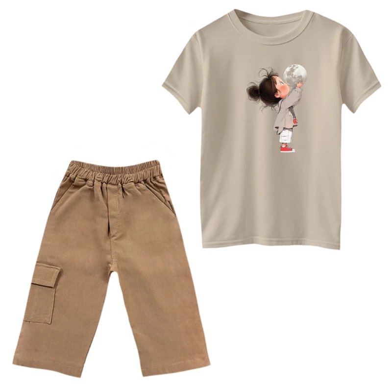 ست تی‌شرت و شلوارک دخترانه مدل دخترک و ماه