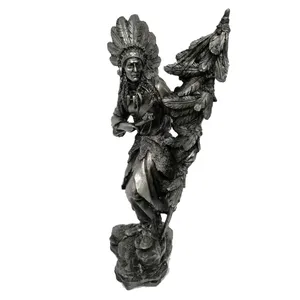 مجسمه مدل مرد سرخ پوست نیزه به دست