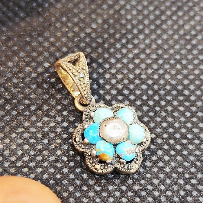 آویز گردنبند نقره زنانه مدل سنگ فیروزه نیشابور کد 85