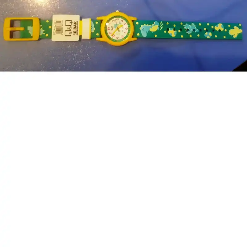 ساعت  مچی عقربه ای پسرانه کیو اند کیو مدل V22A-023VY