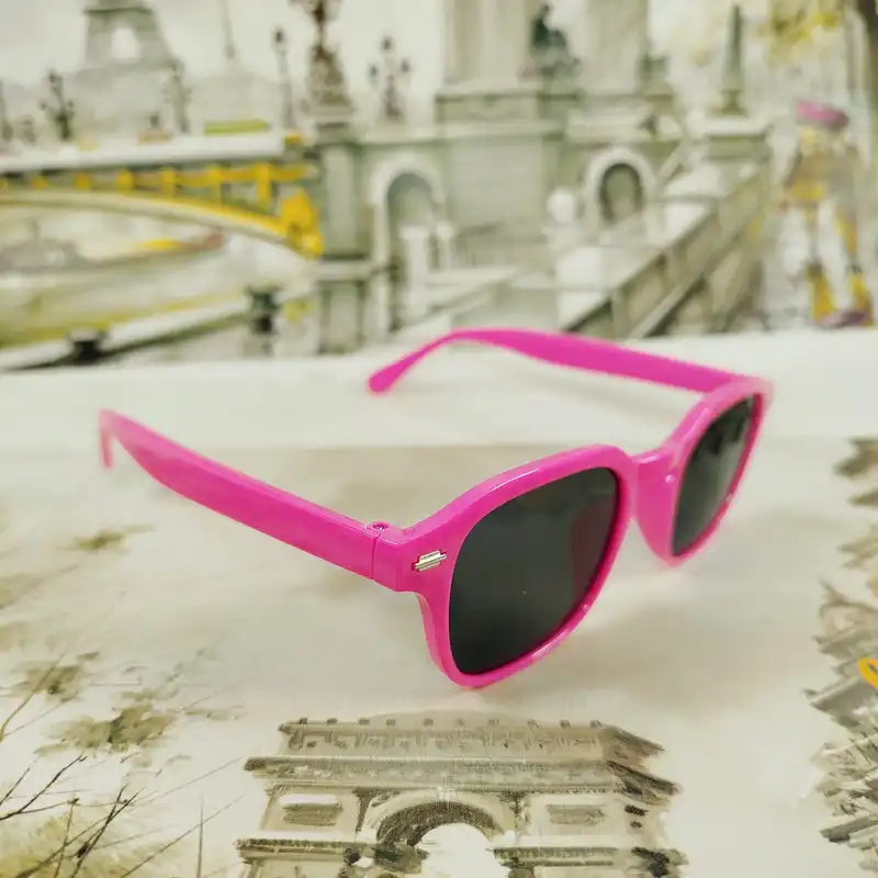 عینک آفتابی بچگانه مدل CH16 کد RE