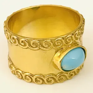 انگشتر نقره زنانه مدل دستساز مزین به فیروزه نیشابوری 