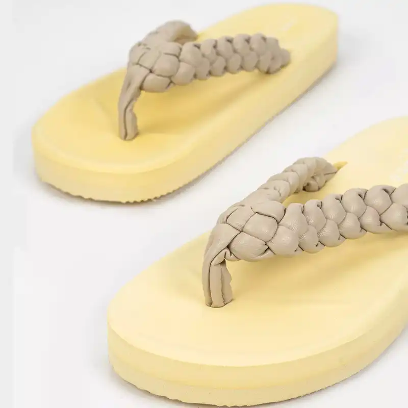 دمپایی لاانگشتی زنانه جوتی جینز مدل soft کد 03 رنگ لیمویی