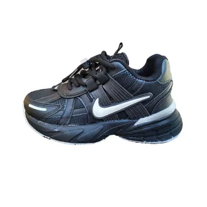 کفش پیاده‌روی بچگانه مدل v2k