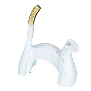 مجسمه مدل گربه درختی