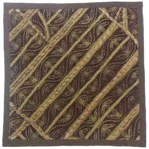 رومیزی سوزن دوزی مدل سرمه عسلی کد POSER4