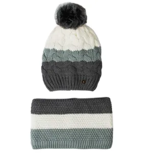 ست کلاه و شال گردن بافتنی مدل راه راه رنگی