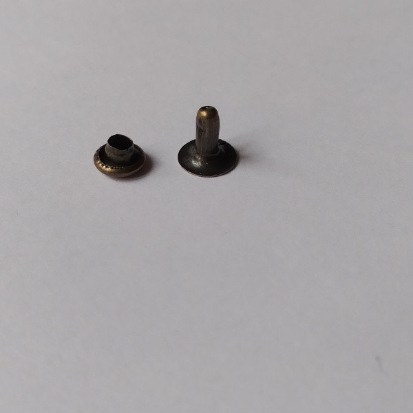 پرچ دو رو چرم مدل B 001 مجموعه 20 عددی