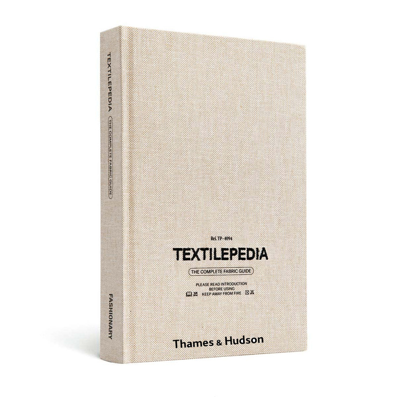 کتاب Textilepedia اثر جمعی از نویسندگان انتشارات تیمز و هادسون