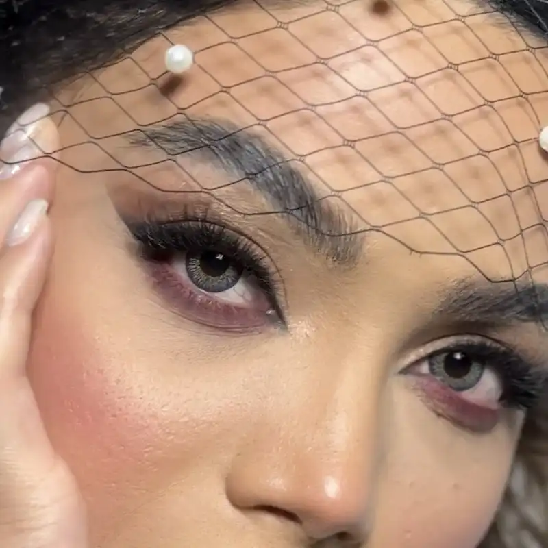 لنز چشم هرا کد ۰۱۰ رنگ طوسی عسلی