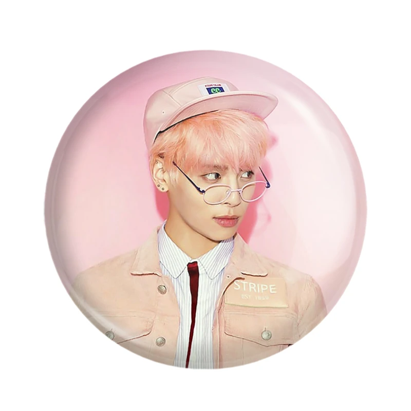 مگنت خندالو مدل جونگهیون گروه شاینی Shinee  کد 21358