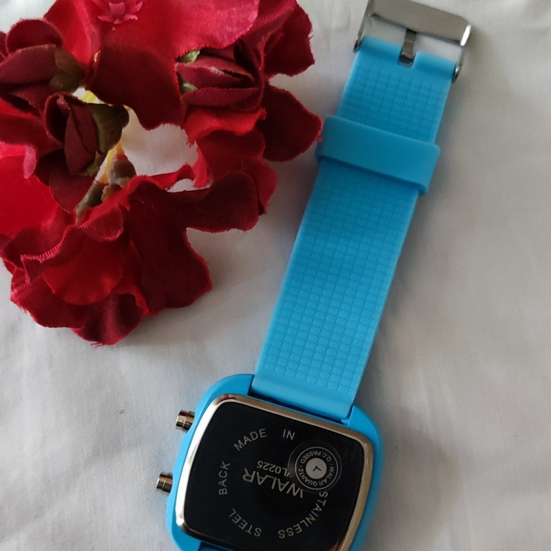 ساعت مچی دیجیتال دخترانه والار مدل W1