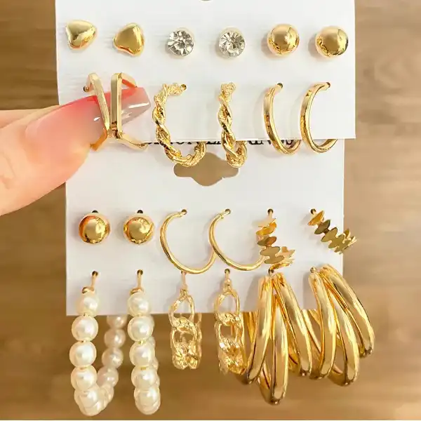 گوشواره زنانه مدل حلقه ای طنابی بسته 12 عددی