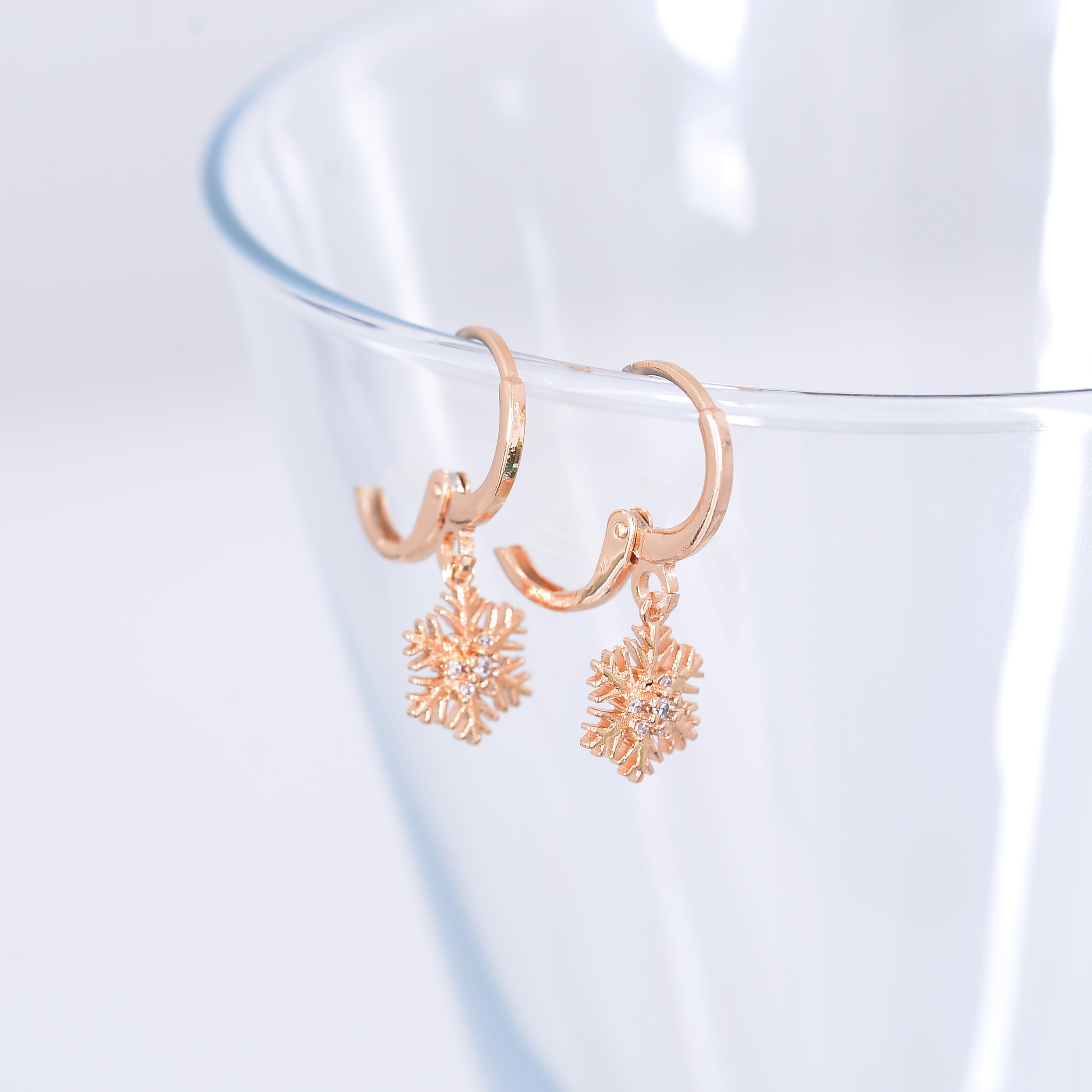 گوشواره دخترانه ماصرم مدل برف کد ER2038