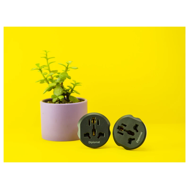 عکس شماره 3 : مبدل برق دیپلمات کد 056