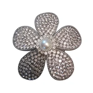 گل سینه زنانه مدل 2021