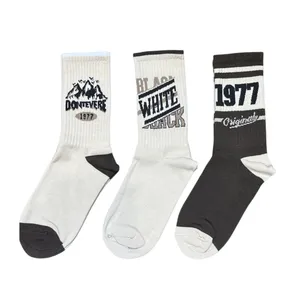 جوراب ورزشی ساق بلند زنانه مدل km-9 مجموعه 3 عددی