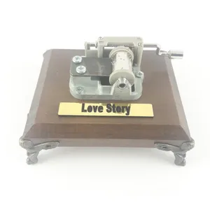 جعبه موزیکال مدل love story