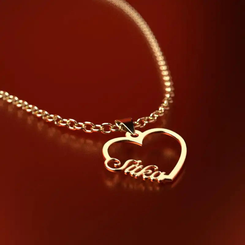 گردنبند طلا 18 عیار زنانه مدوپد مدل اسم سیتکا sitka کد GBB11754 به همراه باکس گل رز جاویدان