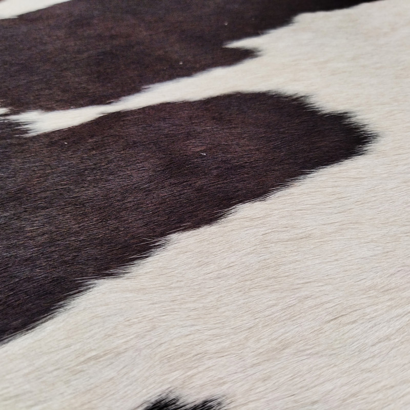 فرش پوست و چرم کمالی مدل AA-0674 فرش پوست و چرم کمالی مدل AA-0674