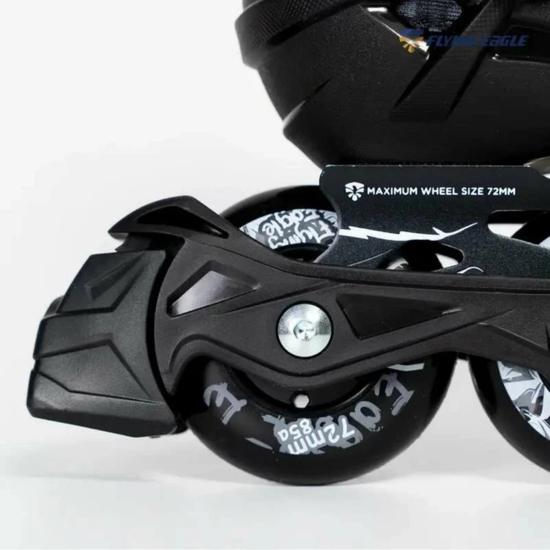 عکس شماره 4 : اسکیت کفشی فلاینگ ایکل مدل s5s سایز38 تا 42 به همراه لوازم ایمنی و کلاه ایمنی