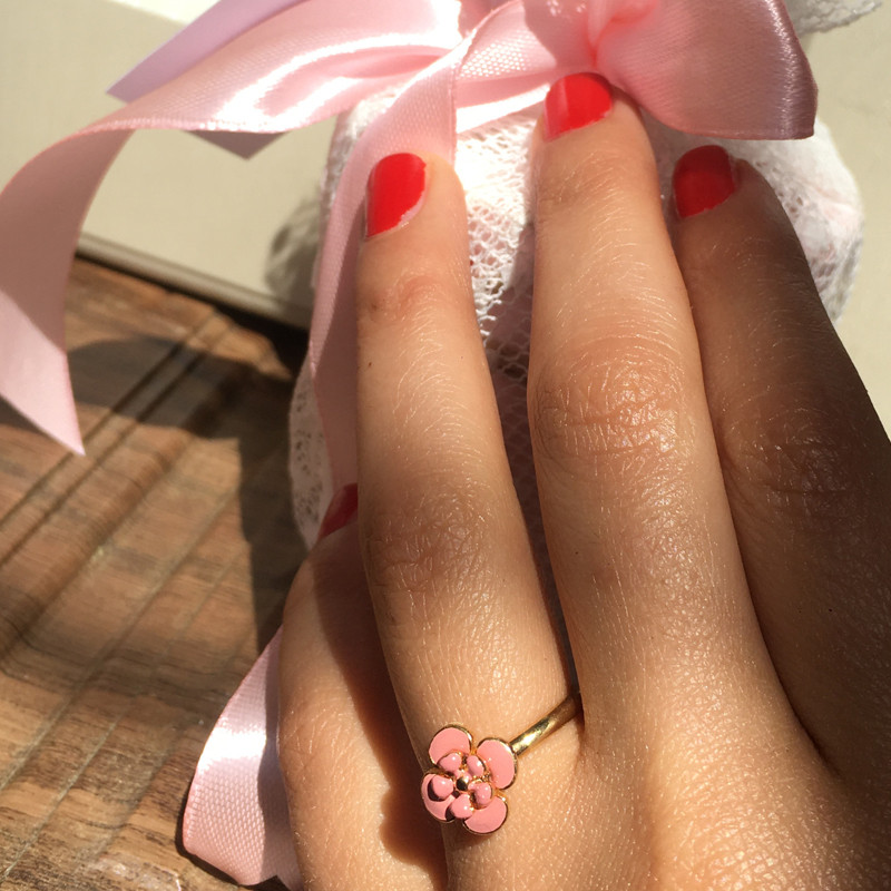 انگشتر زنانه مدل آترین انگشتر زنانه مدل آترین