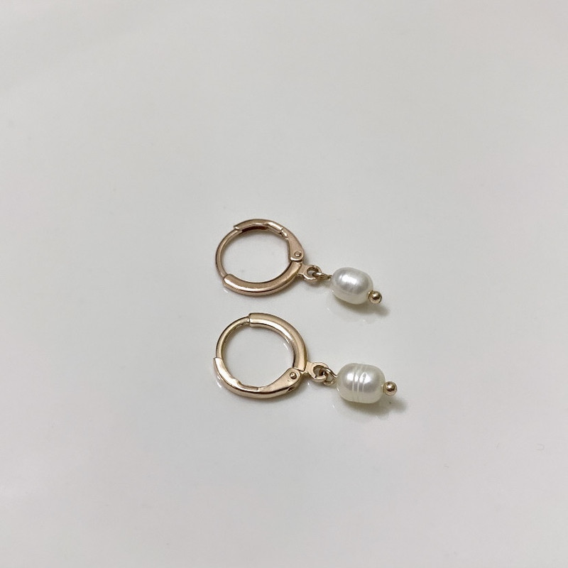 گوشواره زنانه مدل مروارید پرورشی گوشواره زنانه مدل مروارید پرورشی