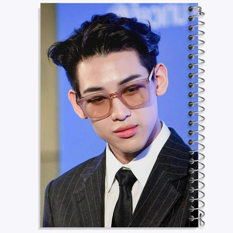 دفتر نت موسیقی 50 برگ خندالو مدل بم بم گروه گات سون GOT7 کد 20939