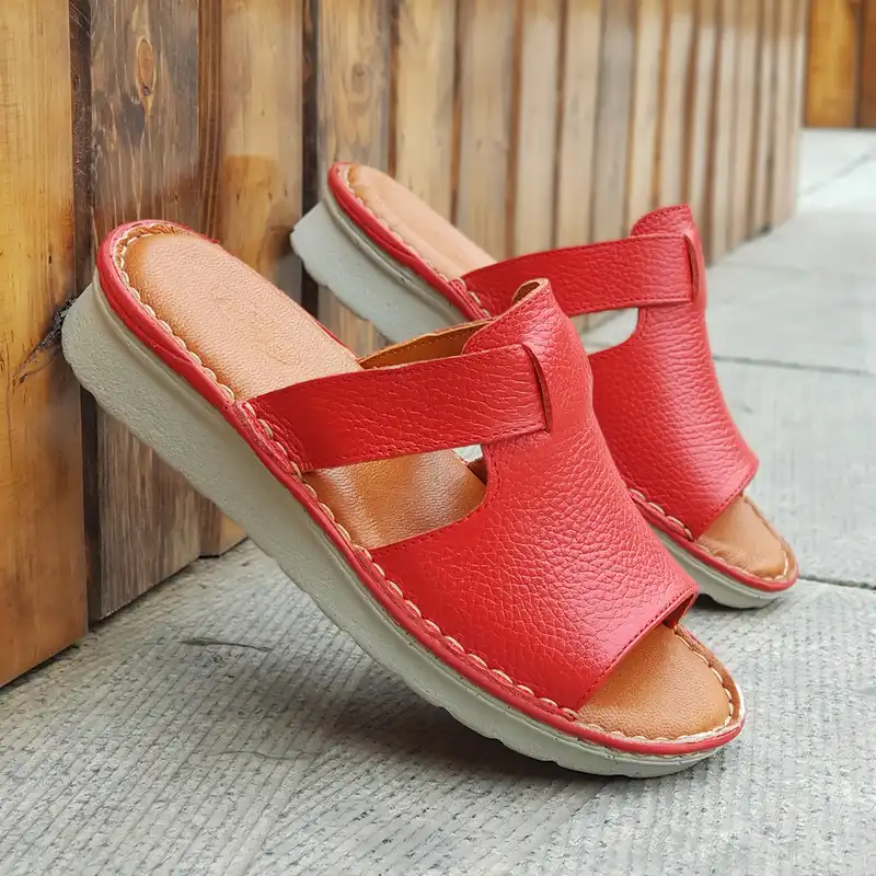 دمپایی زنانه مدل چرم طبیعی کد 07 رنگ قرمز