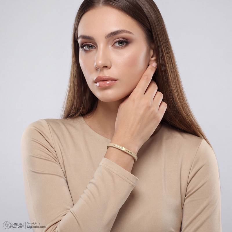 دستبند طلا 18 عیار زنانه با بند چرمی وی گالری مدل AMG3541 خرس تدی