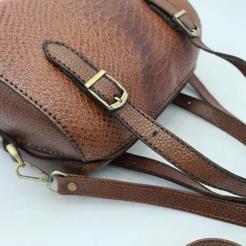 کیف دستی زنانه مدل متین چرم طبیعی کد A_220