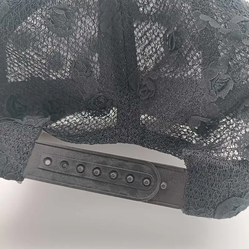 کلاه کپ زنانه مدل توری طرح گلدوزی