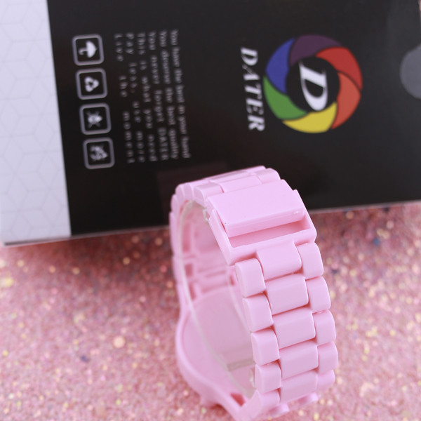 ساعت مچی دیجیتال دخترانه مدل KT 3789 -SOO-SE ساعت مچی دیجیتال دخترانه مدل KT 3789 -SOO-SE