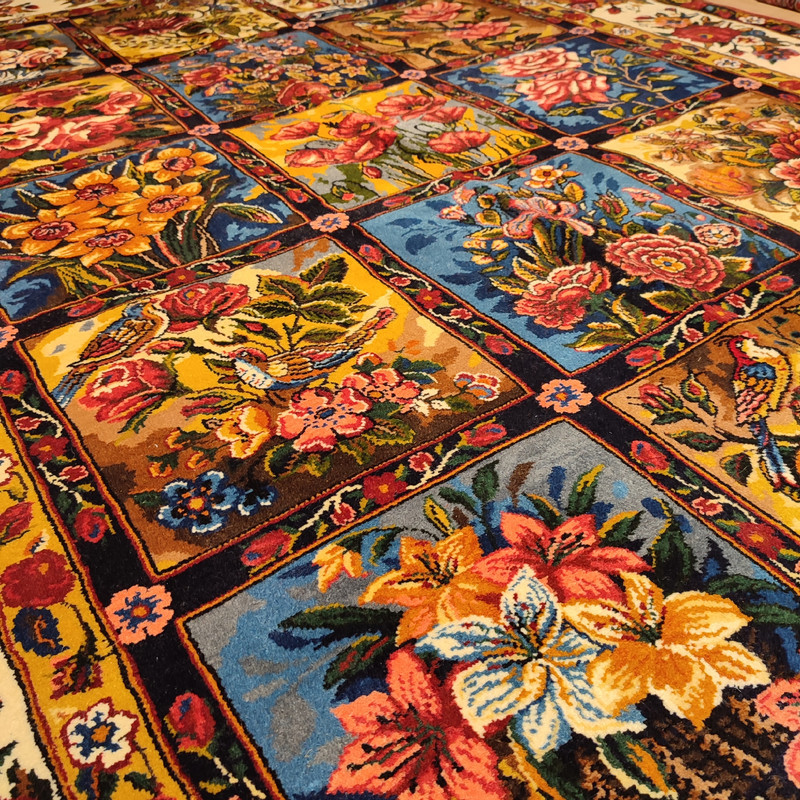 فرش دستباف شش متری طرح خشتی مدل AA یک جفت