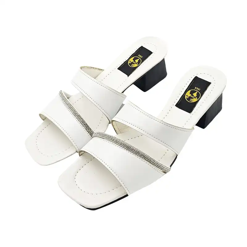 صندل زنانه سیی مدل شاین نگین دار کد 2093.1