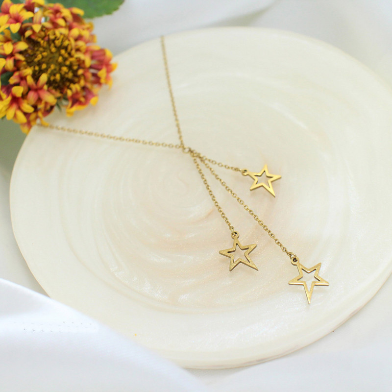 نیم ست زنانه مدل سه ریسه آویز ستاره