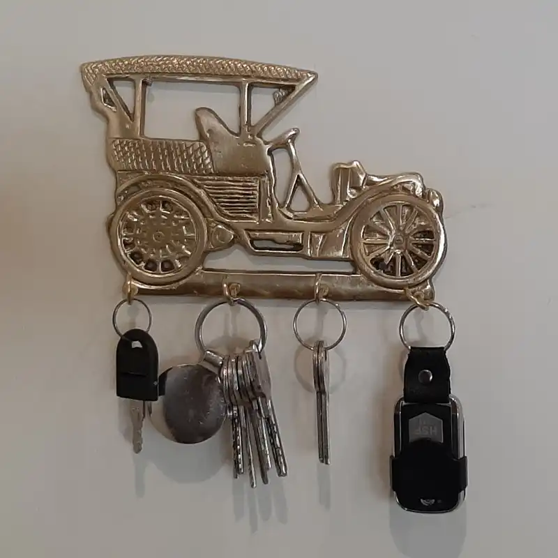 جاکلیدی برنزی مدل ماشین