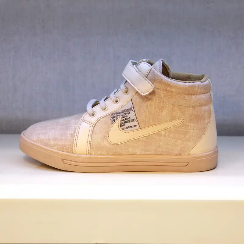 کفش پیاده روی بچه گانه مدل ساقدار 103