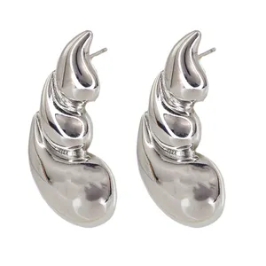 گوشواره میخی زنانه زودیکا مدل نارین کد AAC1095