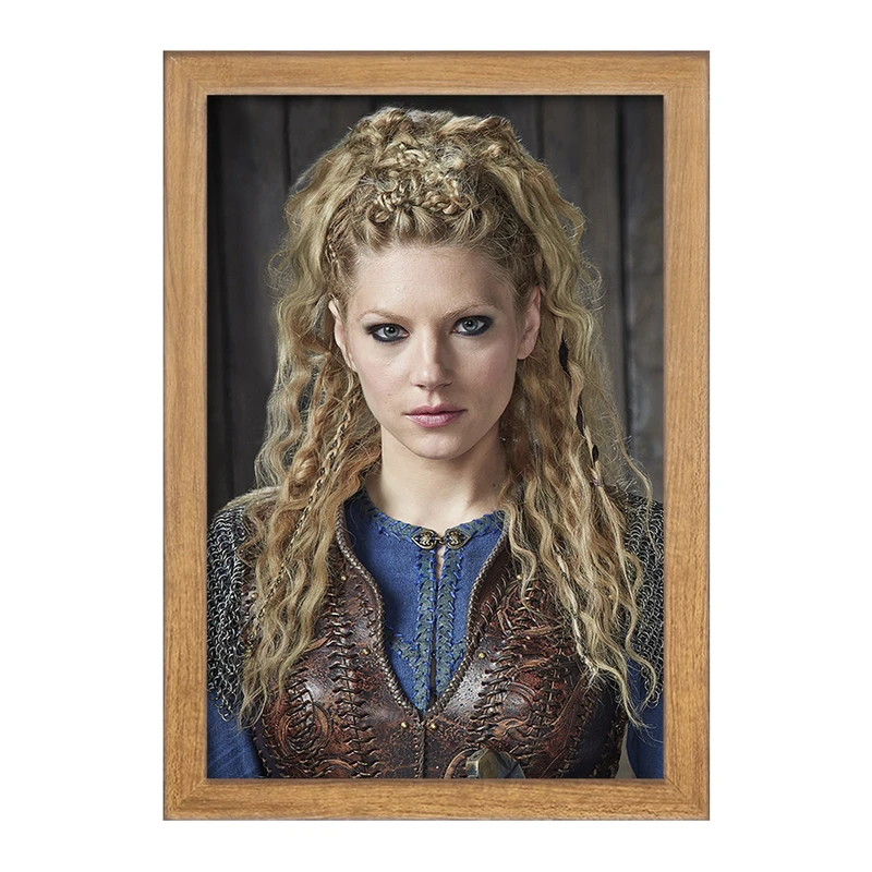 تابلو خندالو مدل لاگرتا سریال وایکینگ ها Vikings کد 29103