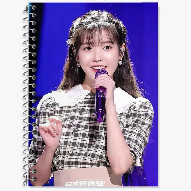 دفتر زبان 50 برگ خندالو مدل دو خط طرح آیو IU کد 11616