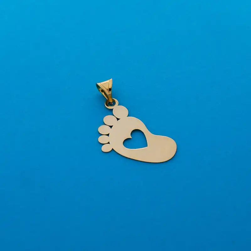 آویز گردنبند طلا 18 عیار زنانه دُرج طرح پای نوزاد مدل DP49