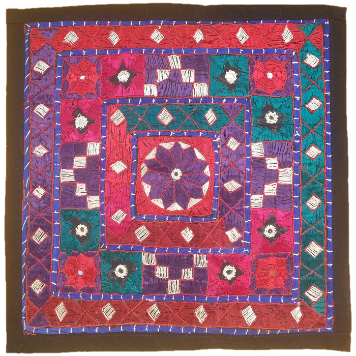 رومیزی سوزن دوزی مدل عسلی کد SOO71