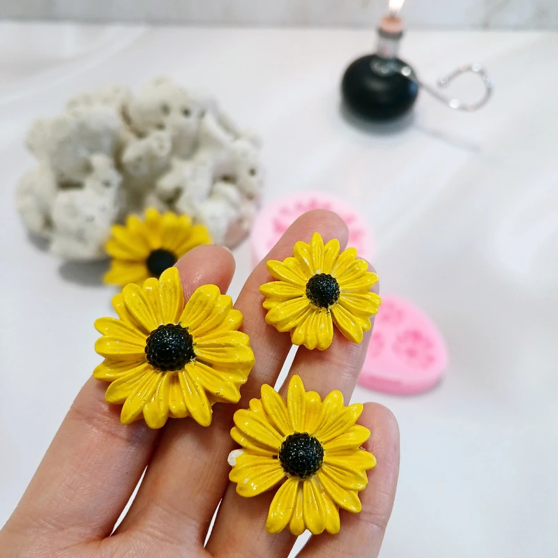 عکس شماره 2 : قالب شمع کوشا مدل بابونه جدید کد 3 تایی