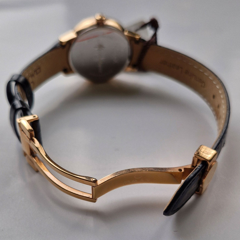 ساعت مچی عقربه‌ای کوارتز زنانه اوماکس مدل ML33R22I